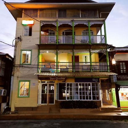 Hotel Don Chicho Bocas del Toro Exteriör bild