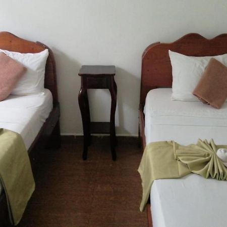 Hotel Don Chicho Bocas del Toro Exteriör bild